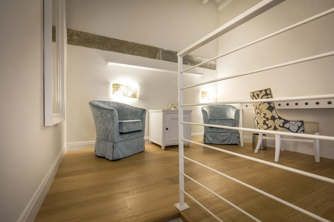 Residenza Alessandra Florence 2*,  Italy