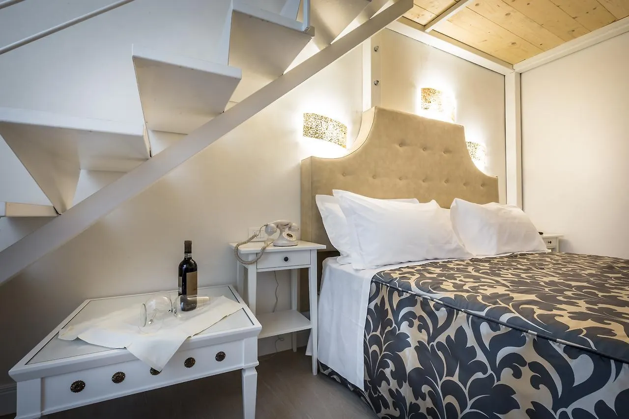 Residenza Alessandra Bed & Breakfast Florence